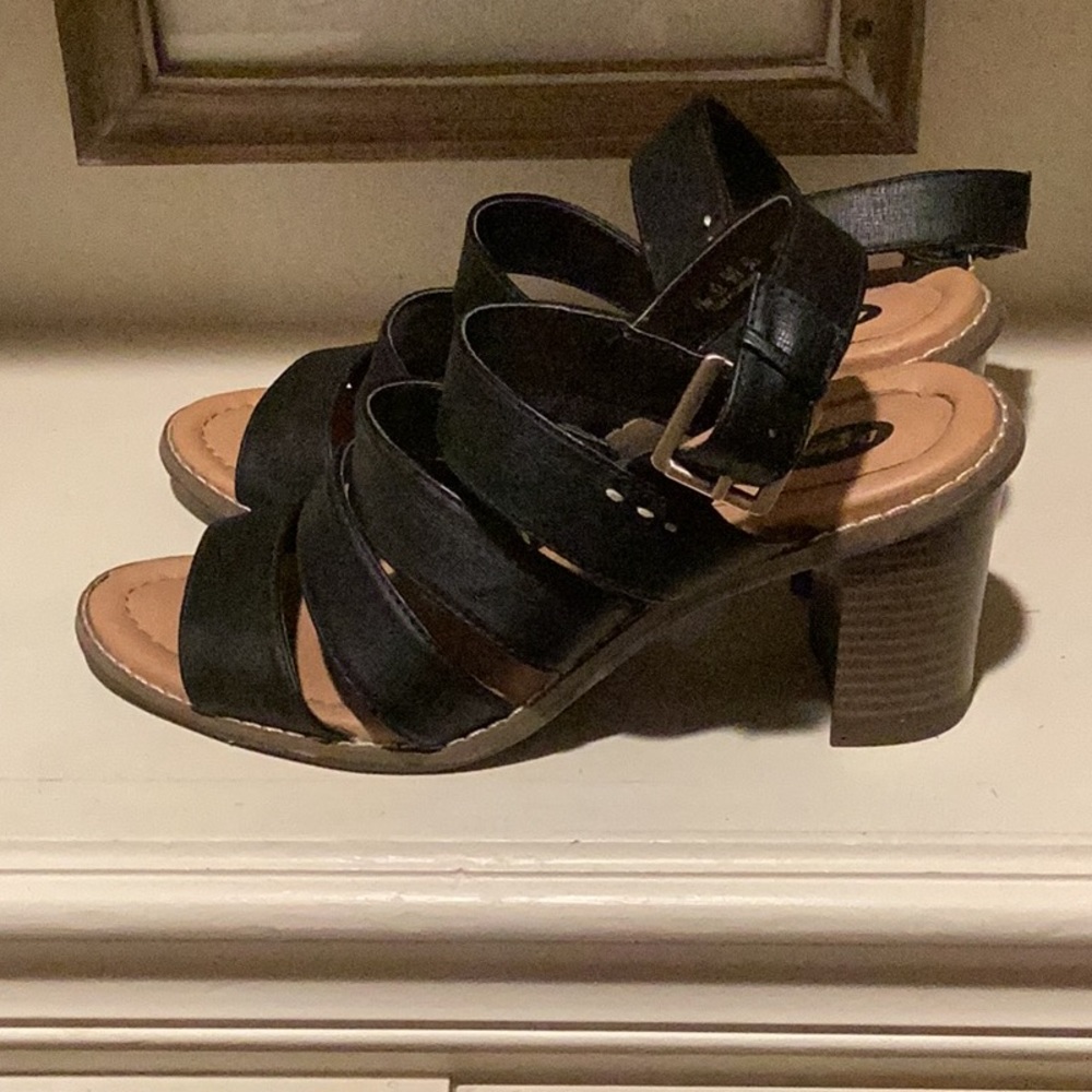 Dr. Scholl’s Parkway black sandals size 7.5